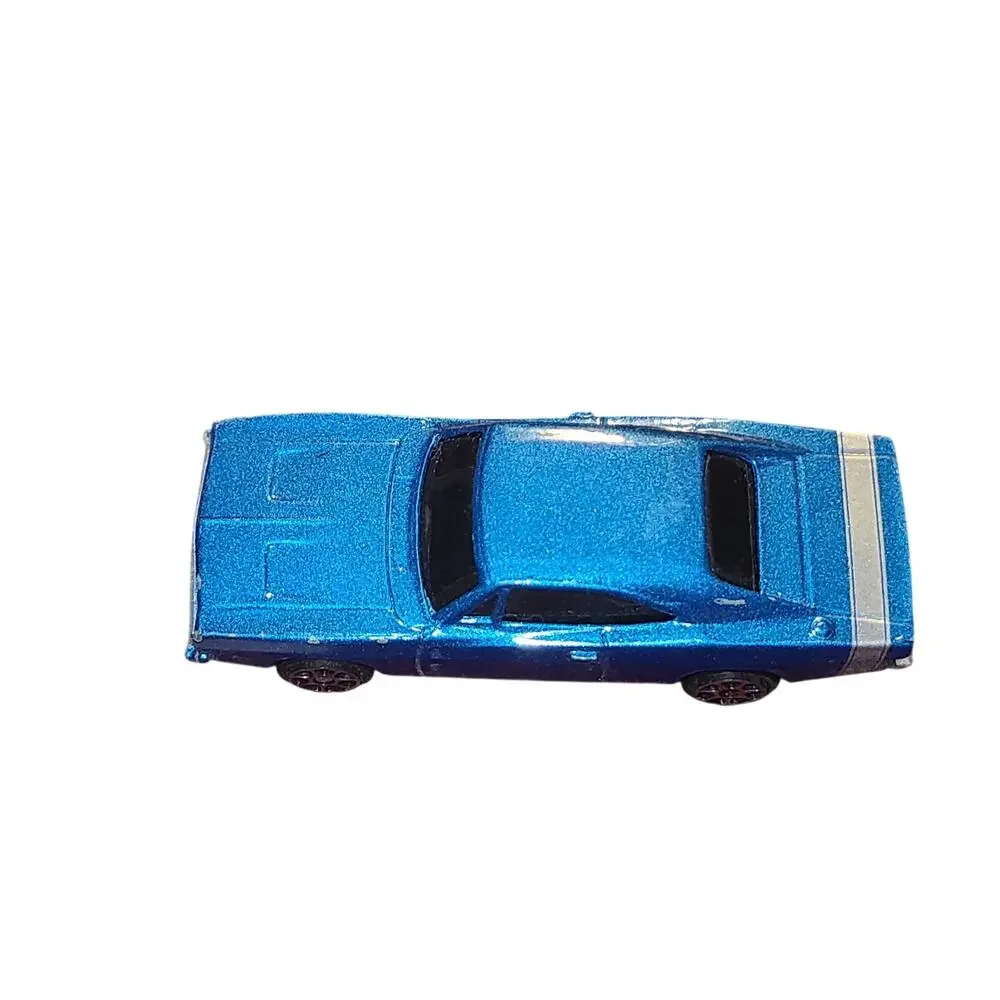 Maisto 1969 Blue Dodge Charger R/T 1:64 used condition